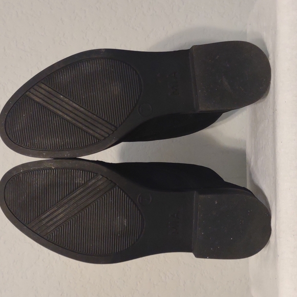 MIA bootie in black suede leather upper. Size 7M - Picture 6 of 11